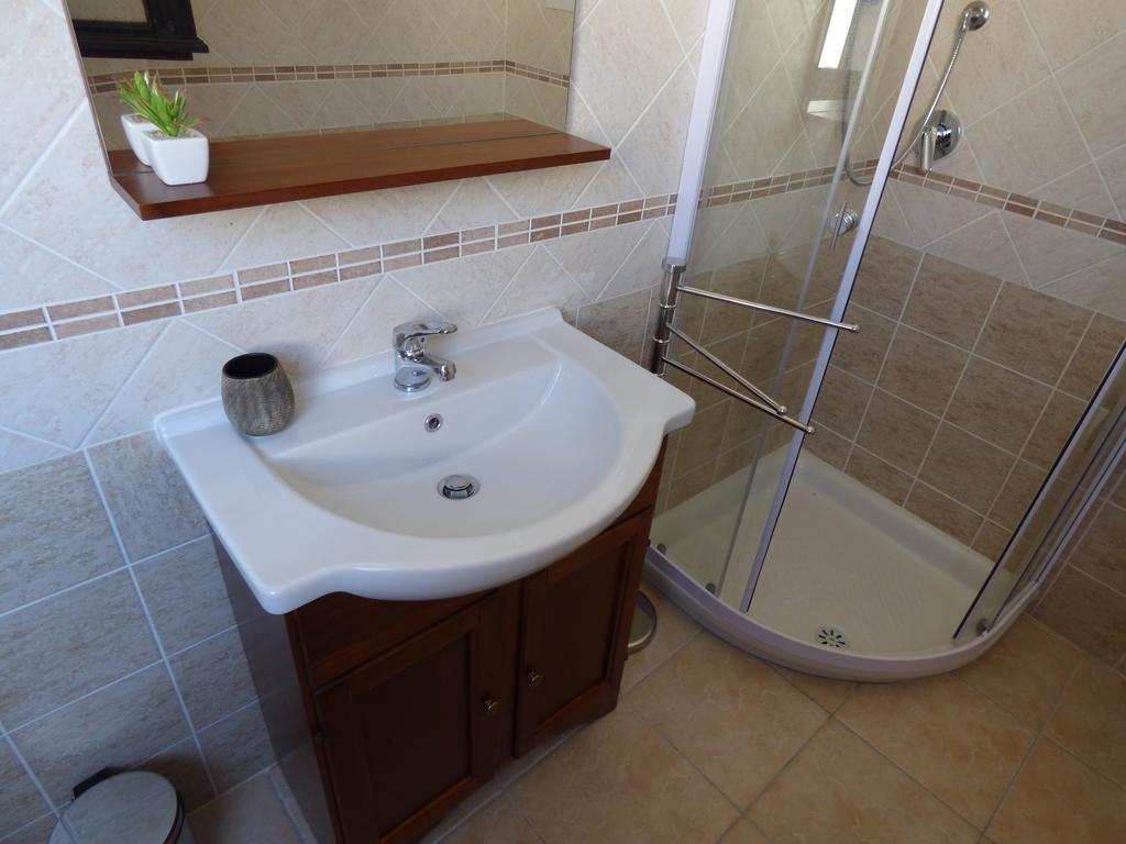 פורטו אוטיאולו B&B Baia Turchese חדר תמונה
