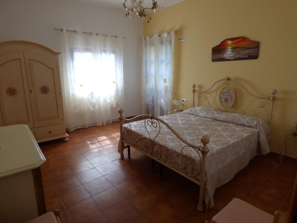 פורטו אוטיאולו B&B Baia Turchese חדר תמונה