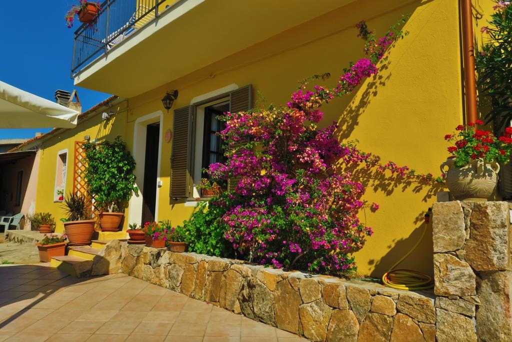 פורטו אוטיאולו B&B Baia Turchese מראה חיצוני תמונה